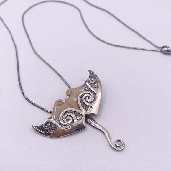Manta Ray Pendant - Tagua Nut and Sterling Silver Necklace - Picture 3 of 7